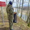 Butelki szklane i plastikowe, papiery, worki a nawet metalowe przedmioty - to wszystko zbierali ochotnicy uczestniczący w XIII edycji wielkiego sprzątania brzegów Łyny. Do akcji ruszyli funkcjonariusze z Placówki Straży Granicznej w Sępopolu.